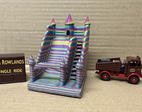 Scale bouncy castle model - scale,